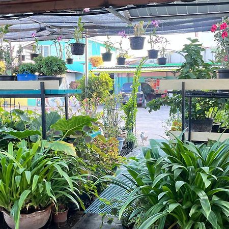 Pa Chalermchai Guesthouse Bangkok Ngoại thất bức ảnh