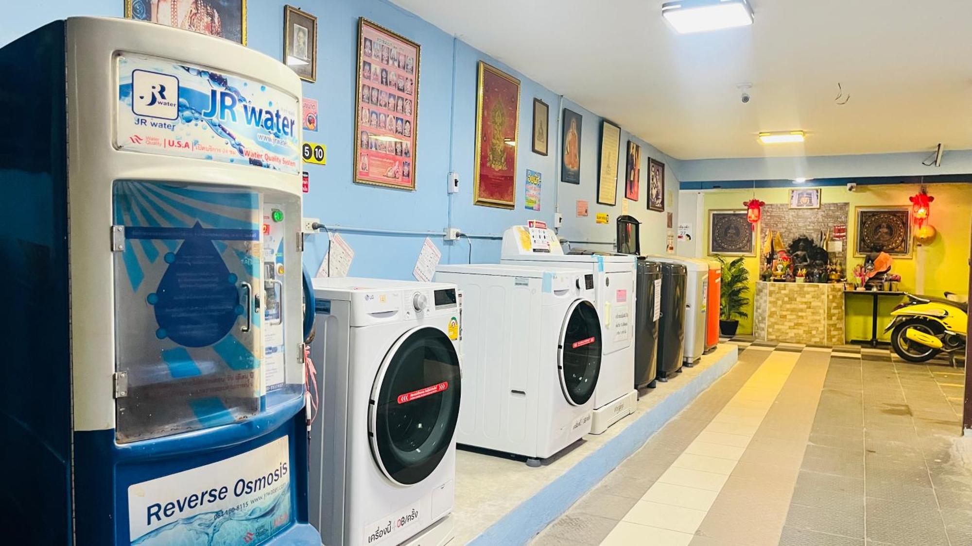 Pa Chalermchai Guesthouse Bangkok Ngoại thất bức ảnh